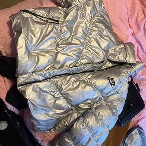 Nike xl puffer jacket like new unisex